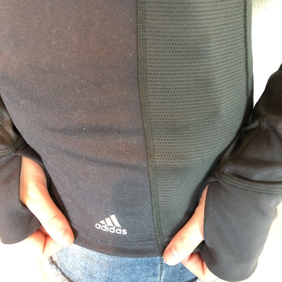 Adidas Quarter Zip size small - Picture 3 of 4